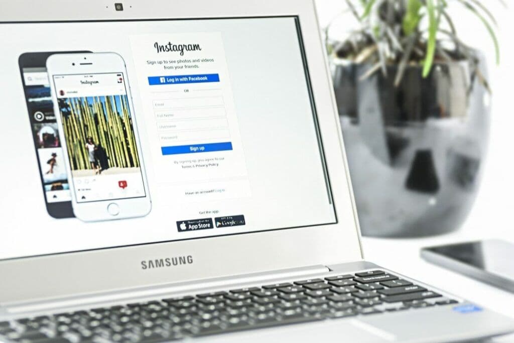 pantalla con página de Instagram